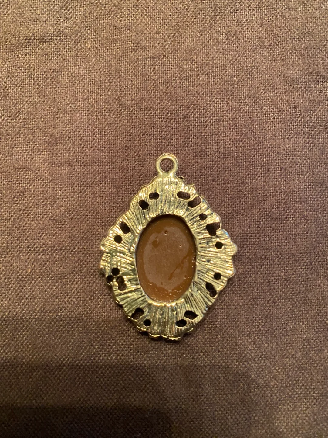 Gold-Toned Cameo Pendant Charm image indicator(3)