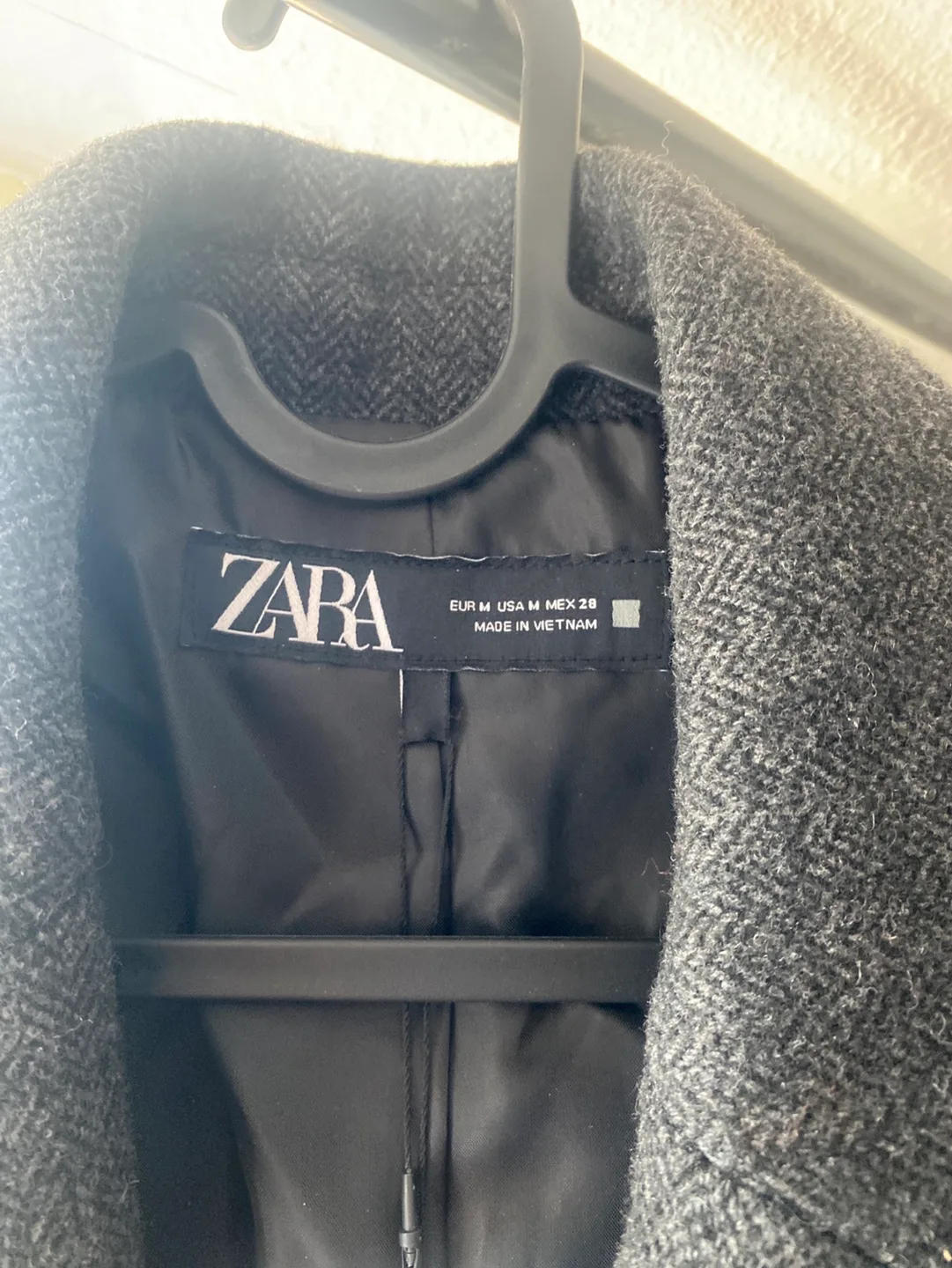 Zara Women's Grey Herringbone Blazer - Size M image indicator(2)