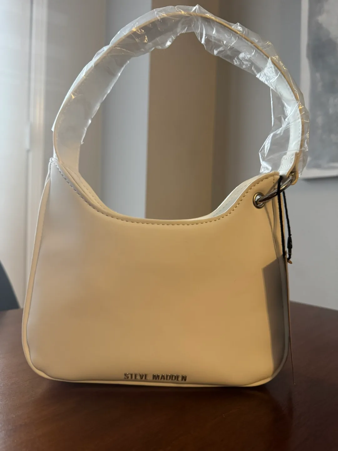 Steve Madden White Baguette Bag image indicator(2)
