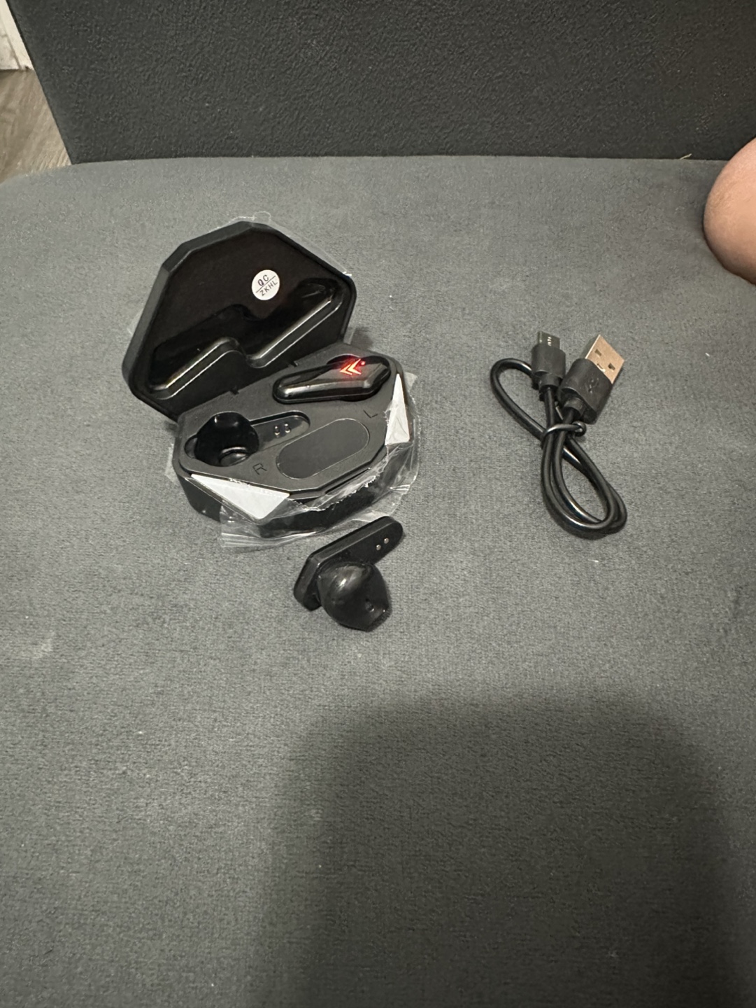 Wireless Earbuds with Charging Case