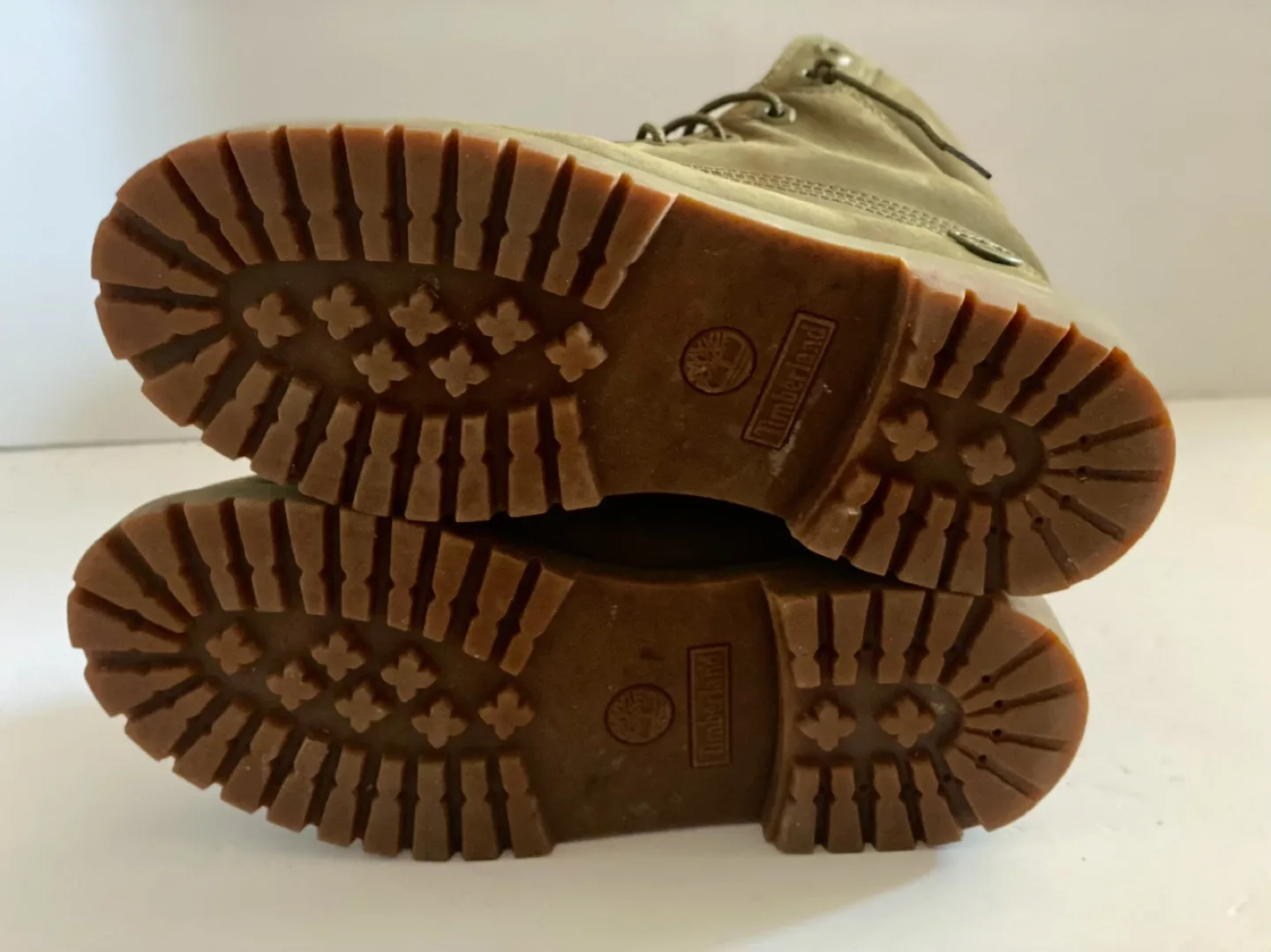 Timberland Size 7 Olive Green Boots image indicator(2)