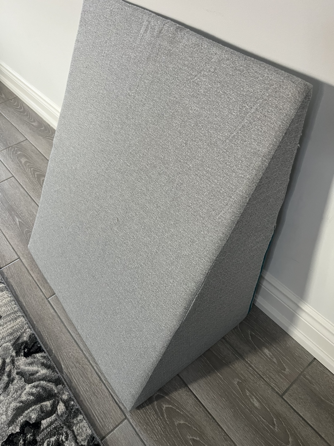 Orthex symbia wedge pillow