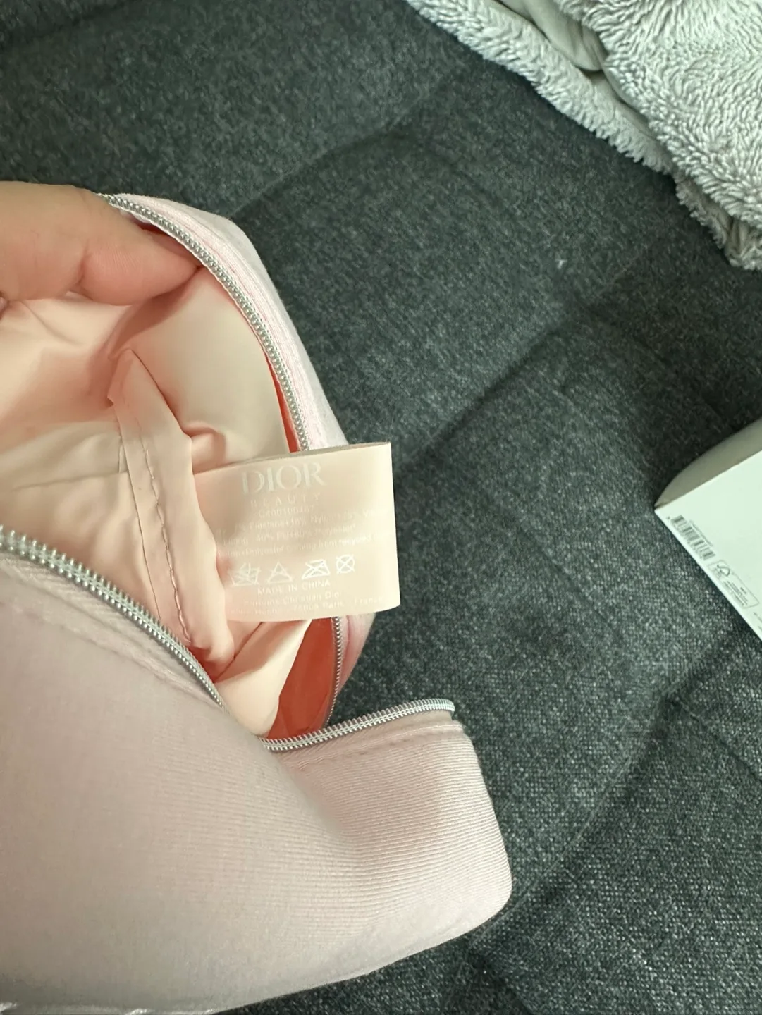 Dior Beauty Pink Pouch image indicator(3)