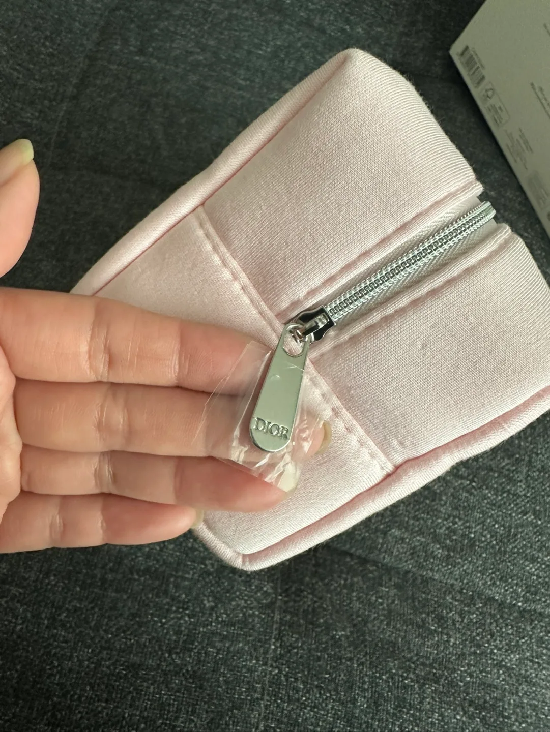 Dior Beauty Pink Pouch image indicator(2)