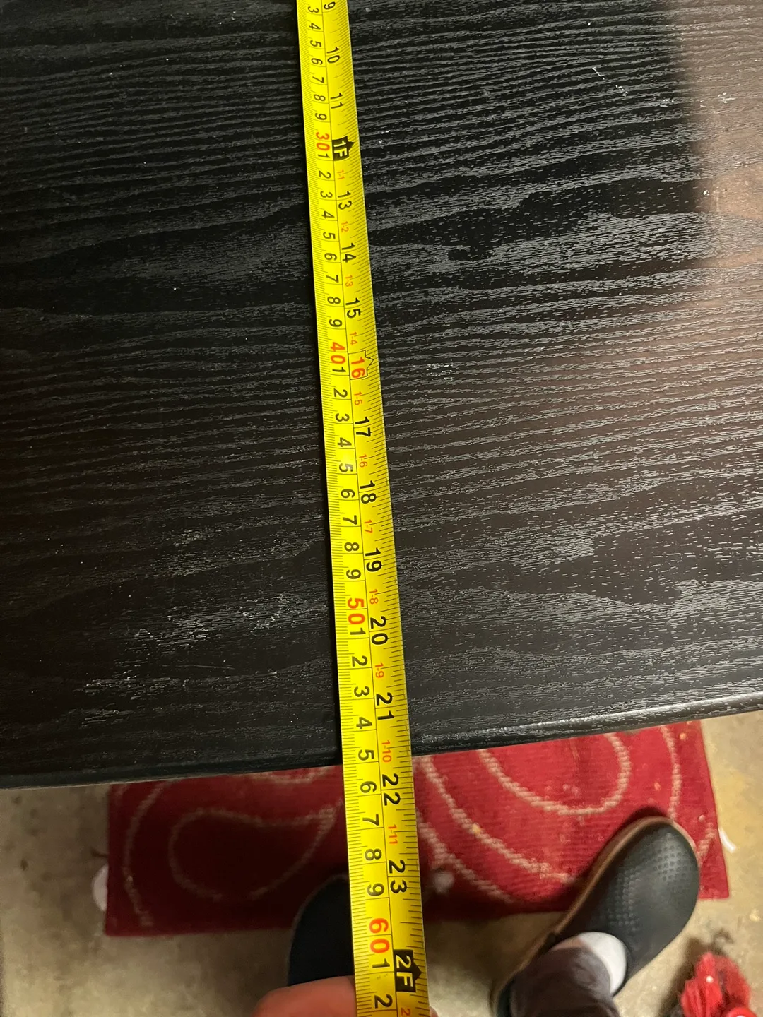 Small black computer desk with shelf image indicator(4)