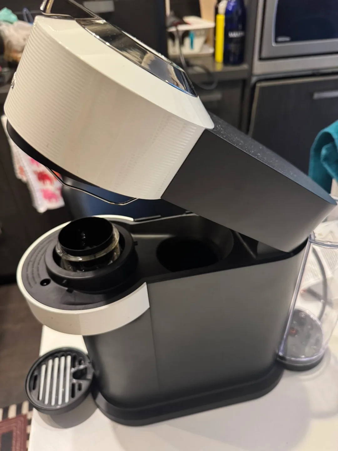 Moving sale - Nespresso Vertuo Next Coffee Machine image indicator(5)