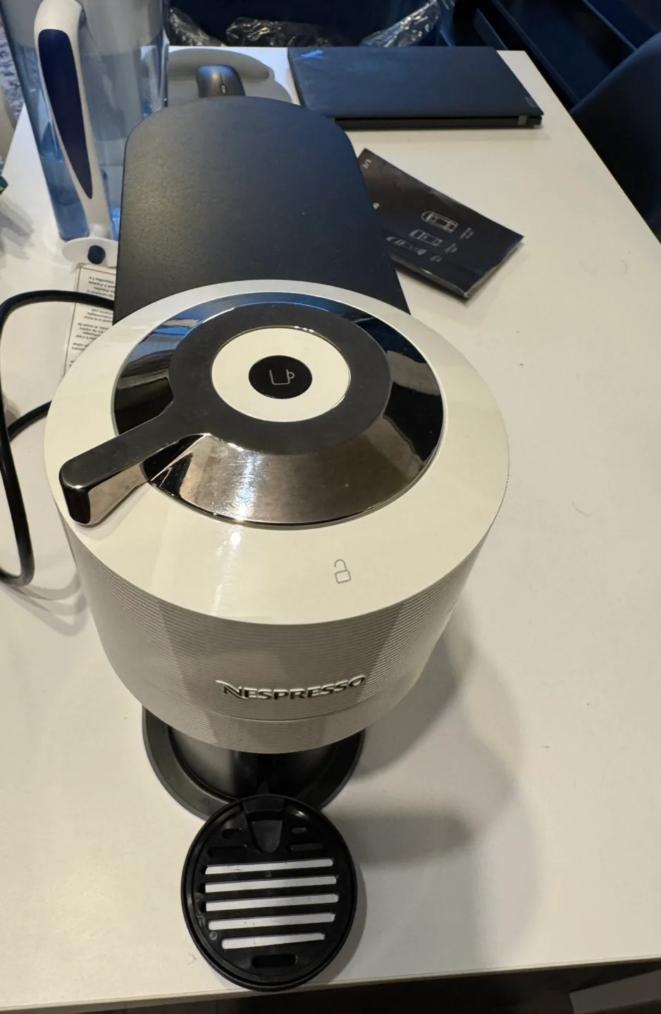 Moving sale - Nespresso Vertuo Next Coffee Machine image indicator(4)