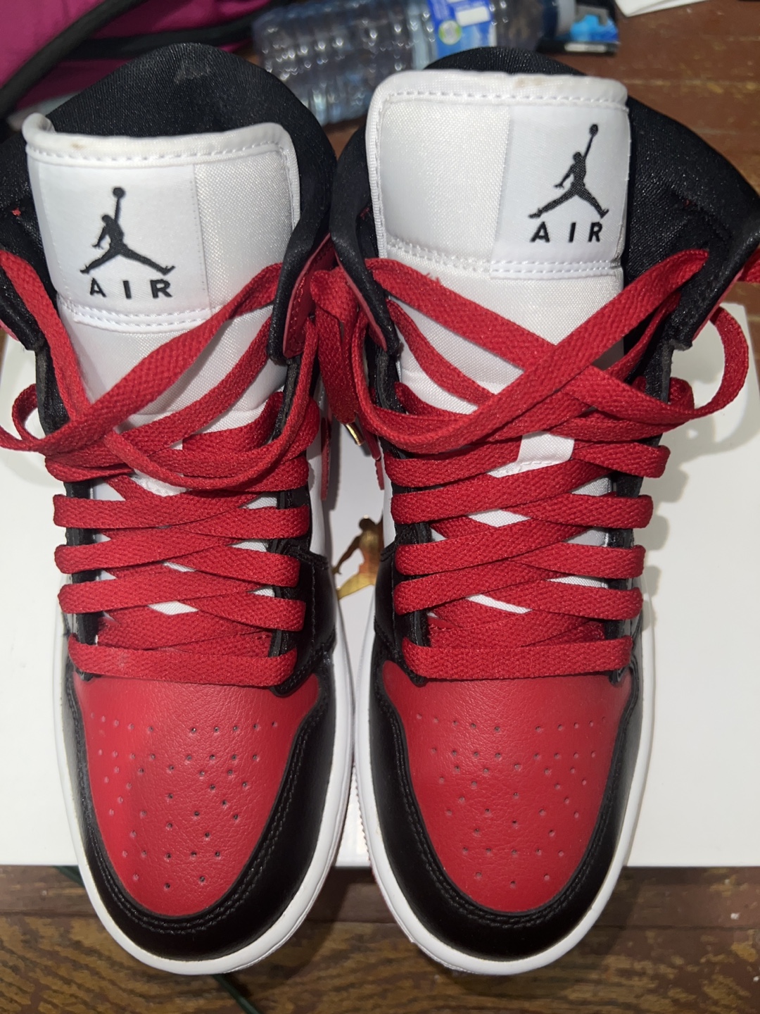 Women's Air Jordan 1 Mid Size 7.5 - photo 5