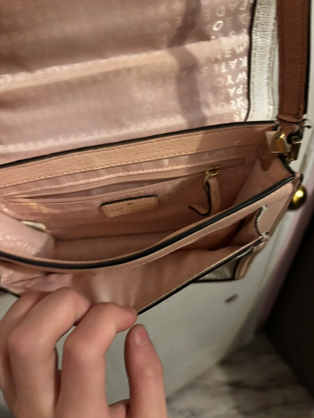 Kate Spade New York Pink and White Crossbody Bag image indicator(5)