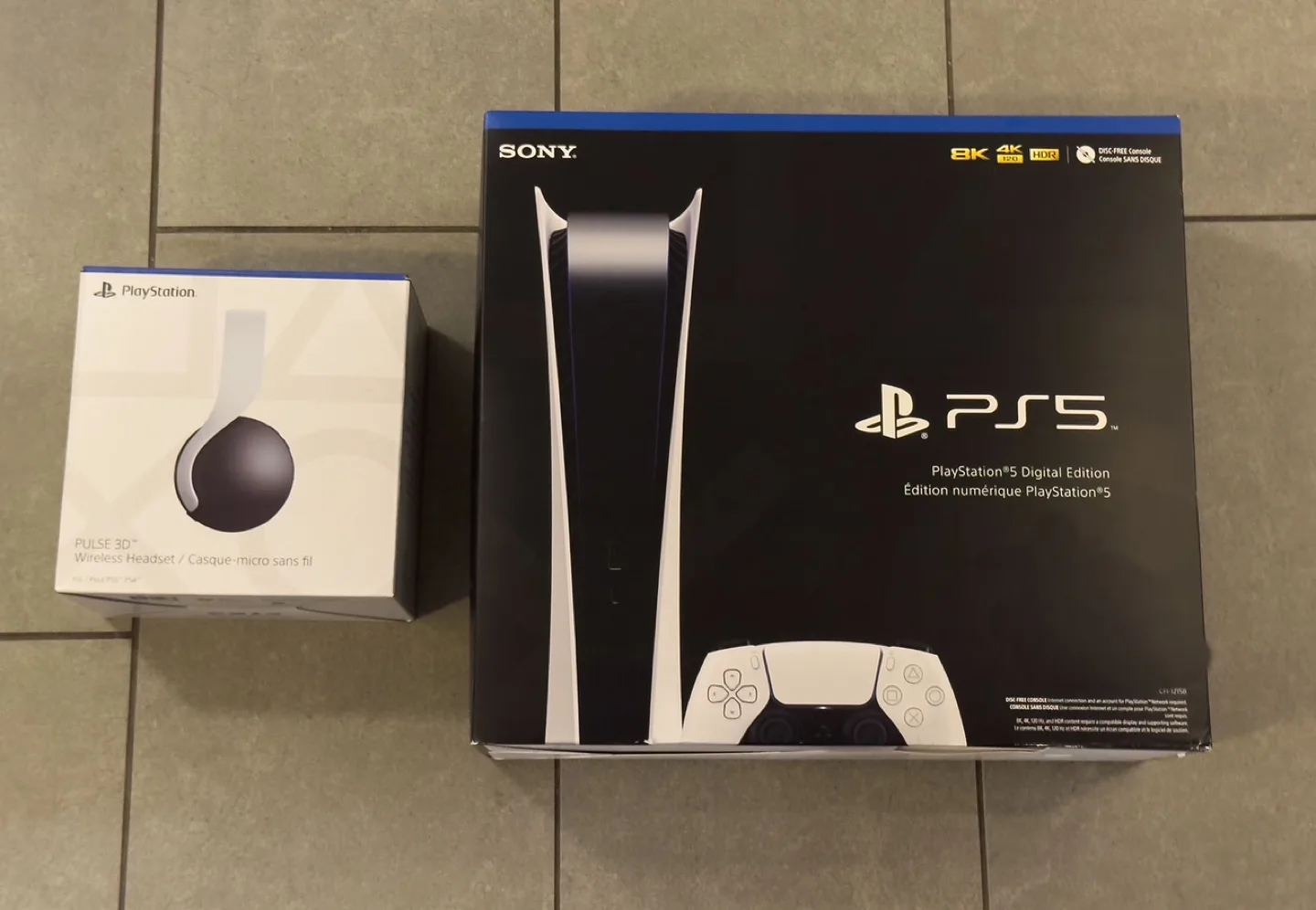 PS5 Digital Edition w/Pulse 3D Headset and Control Charging Base image indicator(2)