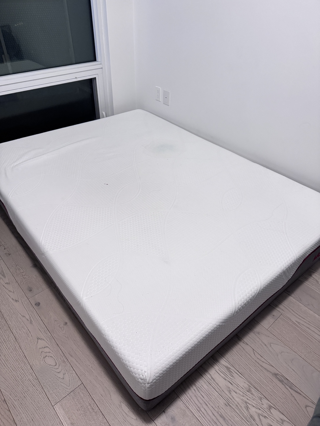 MOLIBLY 10" Queen Size Memory Foam Mattress - photo 3