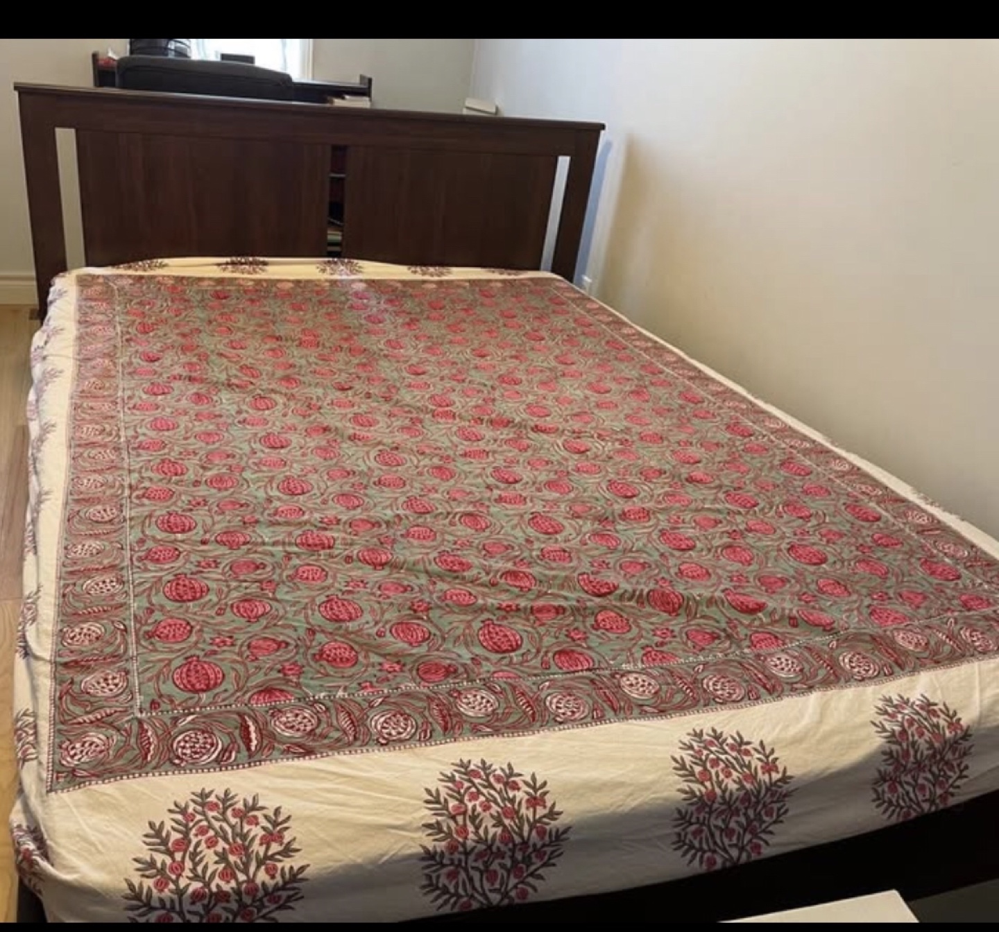 Queen Size Bed Frame with Mattress
