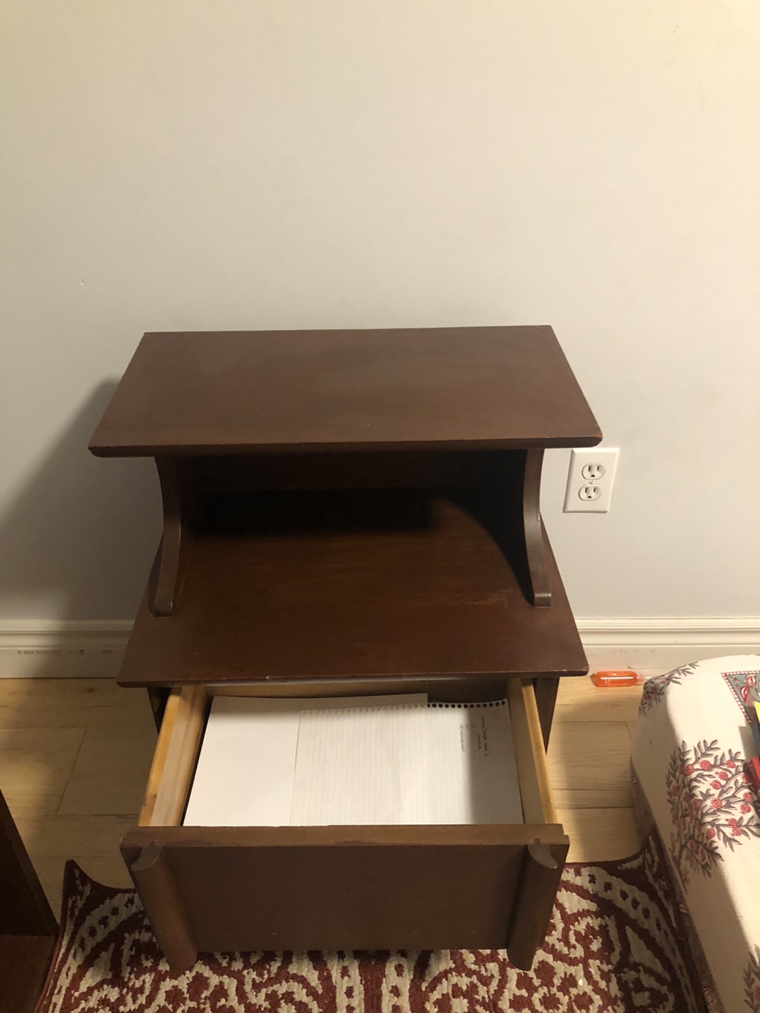 Mid-Century Modern Nightstand - photo 4
