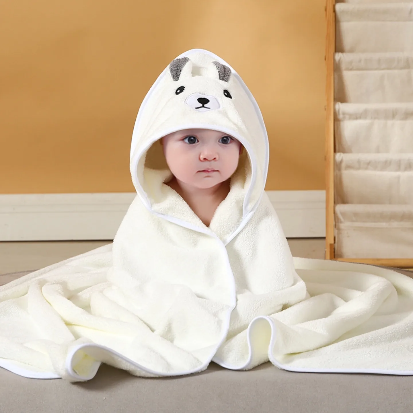 Cartoon hooded baby towels image indicator(3)