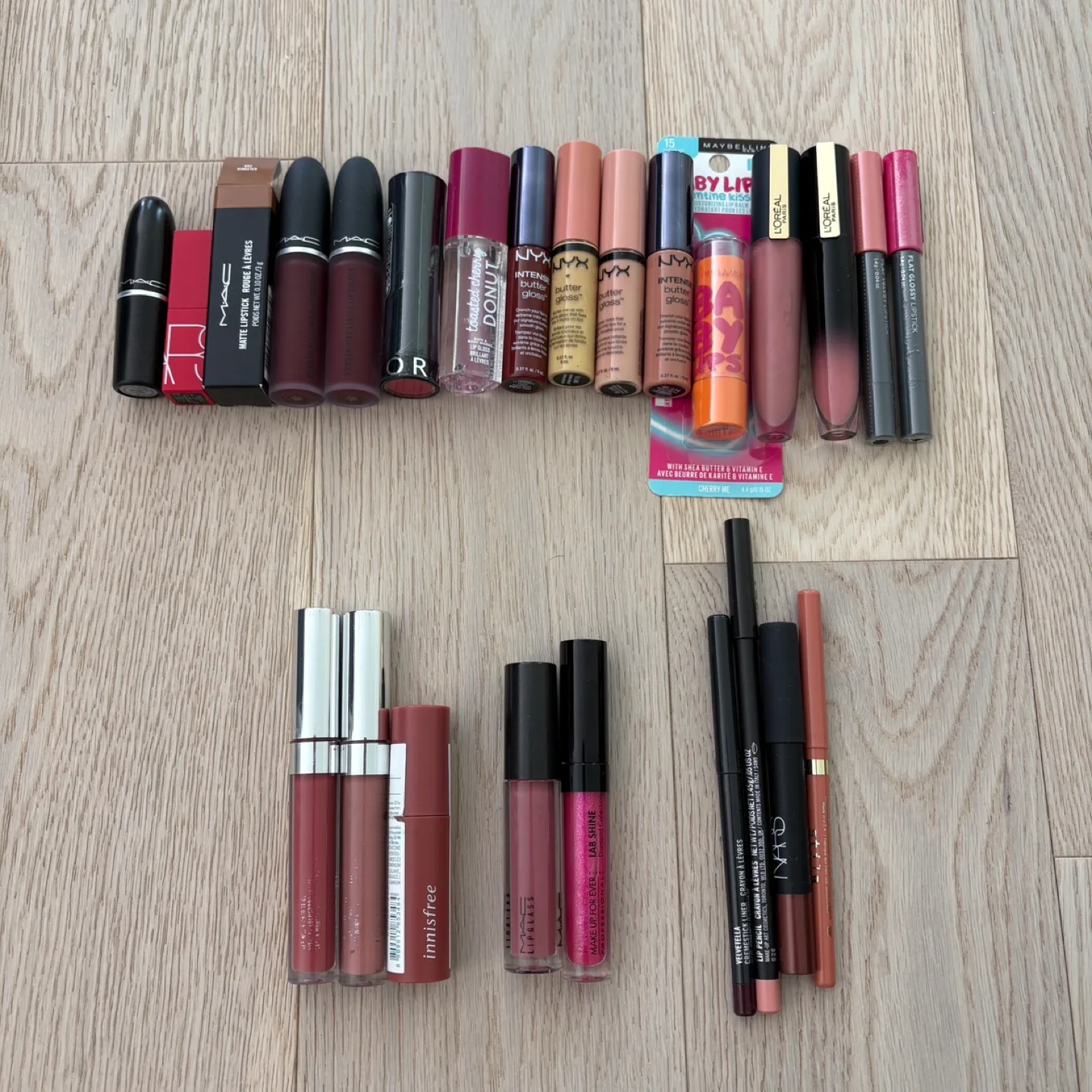 Swipe for more! Cosmetic Makeup - Lip, Eyeshadows, Lashes etc. image indicator(4)