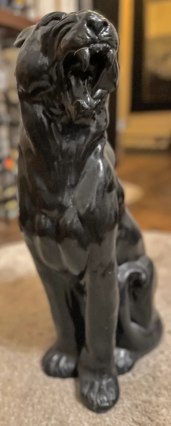 Black Panther Statuette image indicator(3)