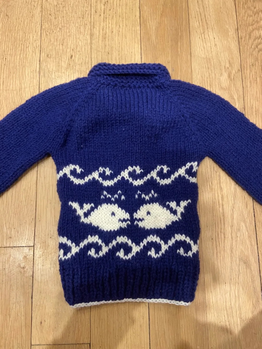 Adorable hand-knitted baby cardigan image indicator(5)