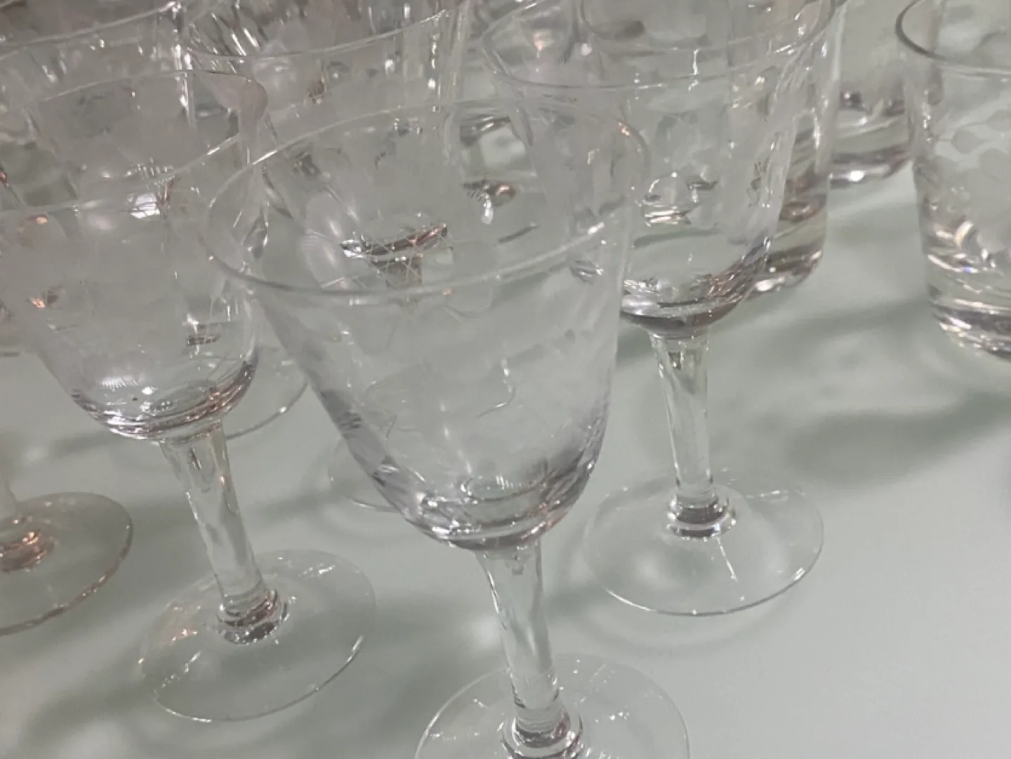 30pc Floral glassware set image indicator(5)