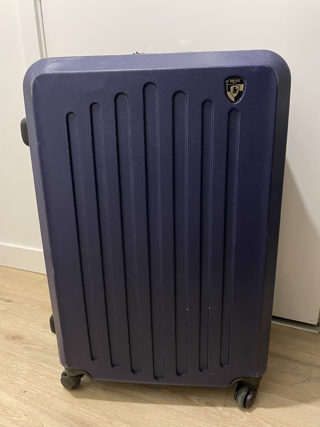 Heys Large Checked Suitcase - Dark Blue