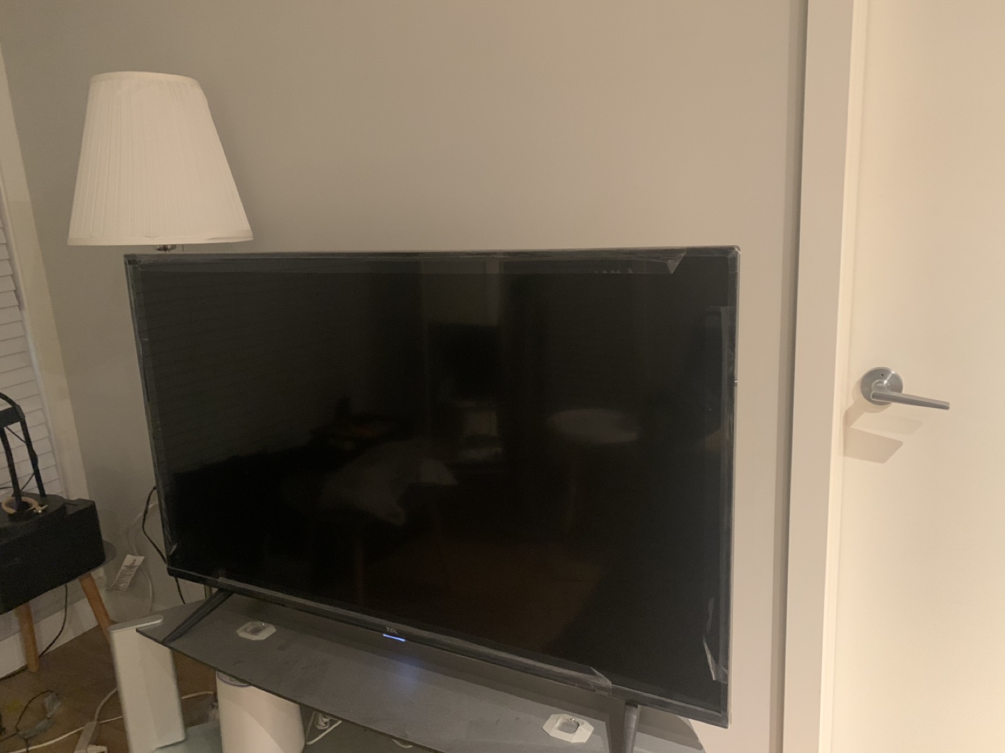 TCL 50" 4K UHD HDR Android Smart TV - photo 2