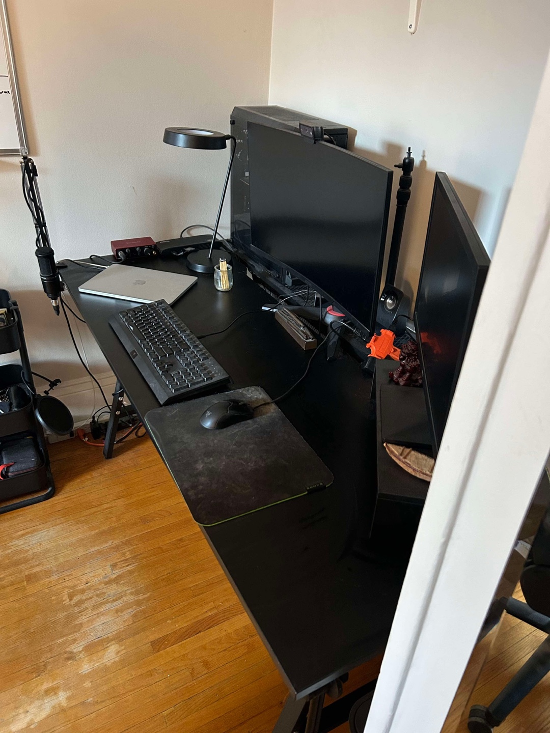 Black IKEA Gaming Desk - photo 2