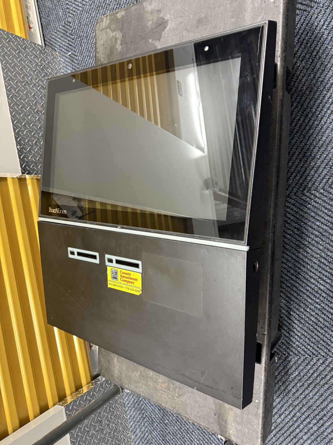 TouchTunes Digital Jukebox Kiosk - photo 5