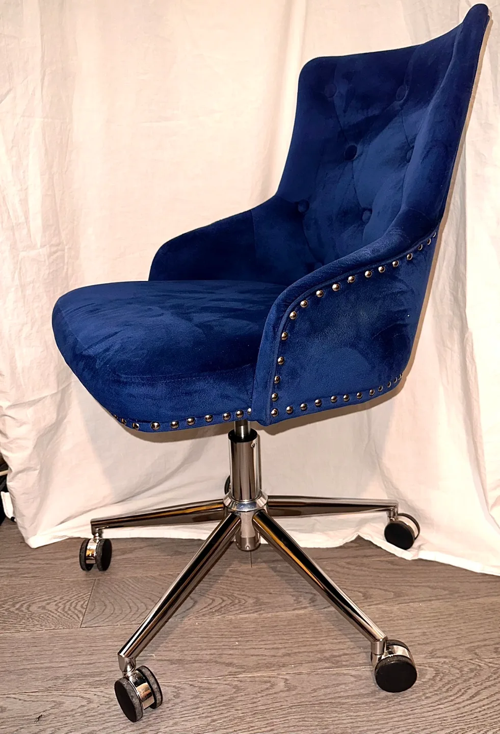 Ergonomic Vanity chair Blue Velvet Breathable Upholstery image indicator(2)