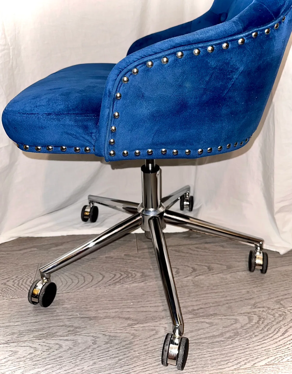 Ergonomic Vanity chair Blue Velvet Breathable Upholstery image indicator(7)