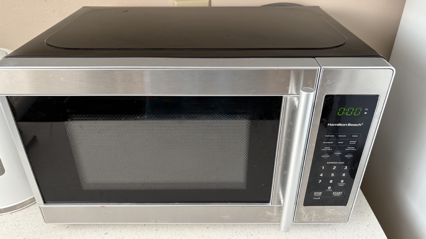 Hamilton Beach 0.7 cu. ft. Stainless Steel Microwave