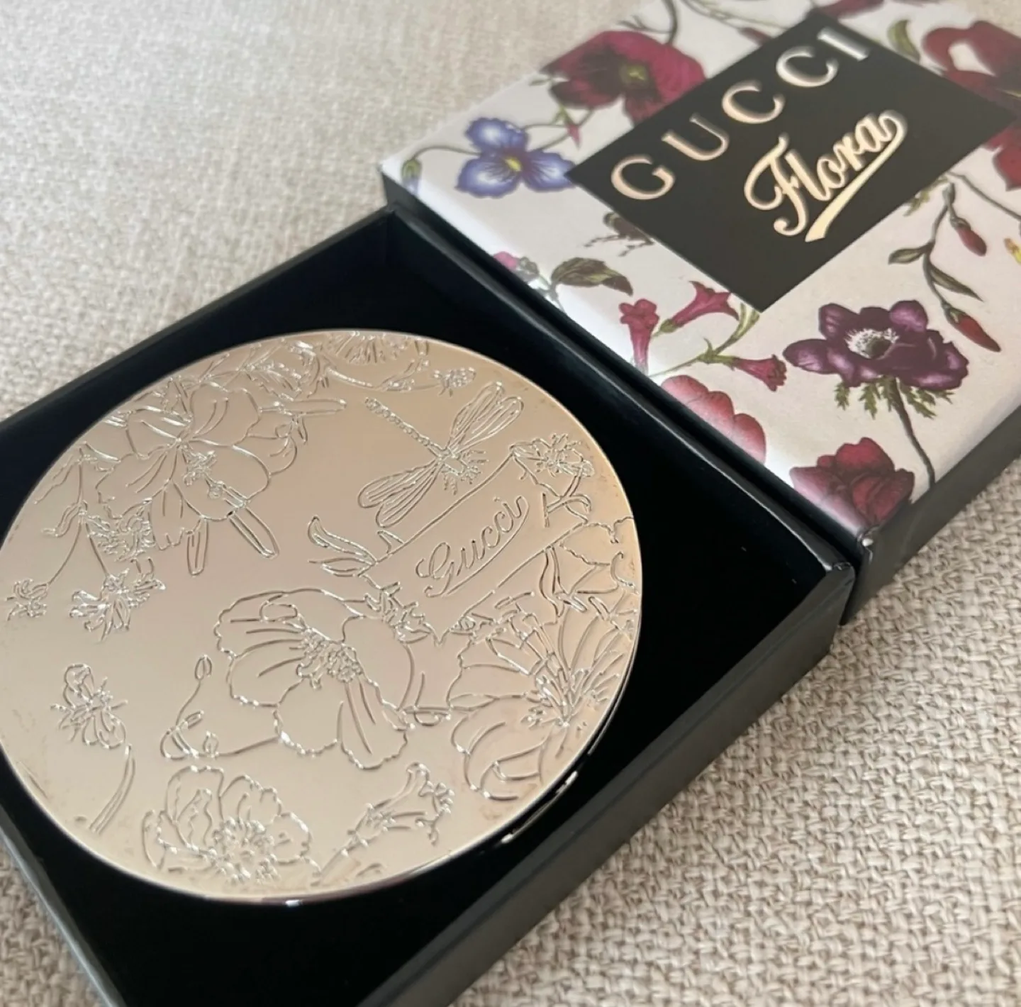 Gucci Perfume Flora Silver Metal Mirror image indicator(3)