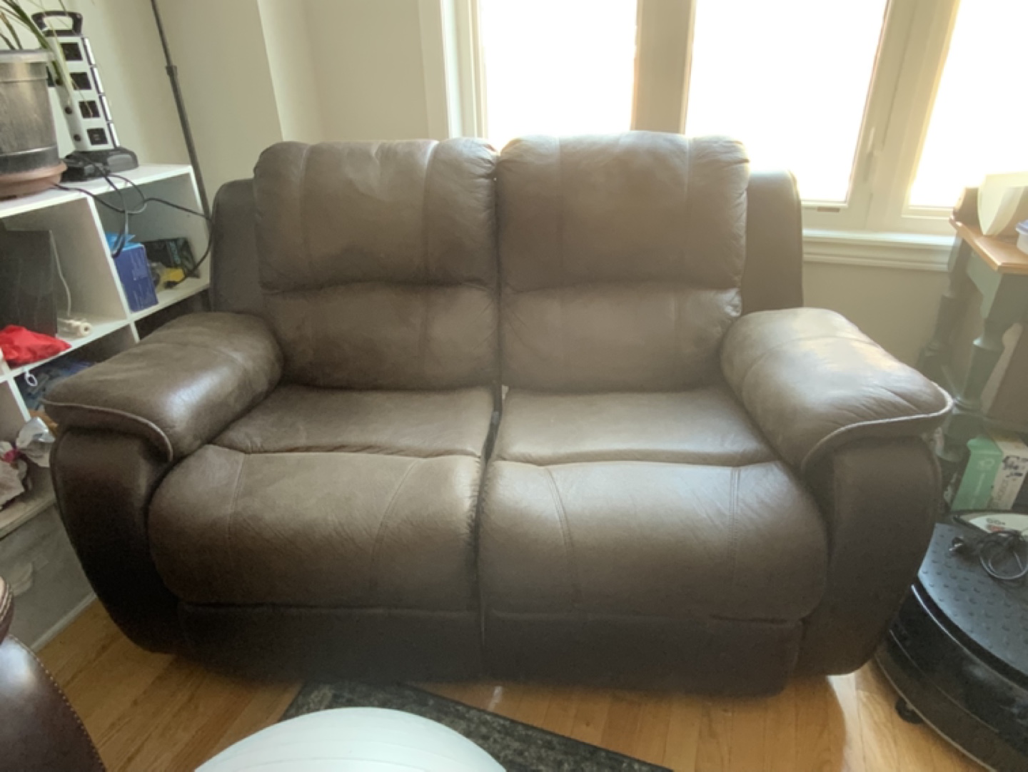 Brown Reclining Loveseat and Recliner