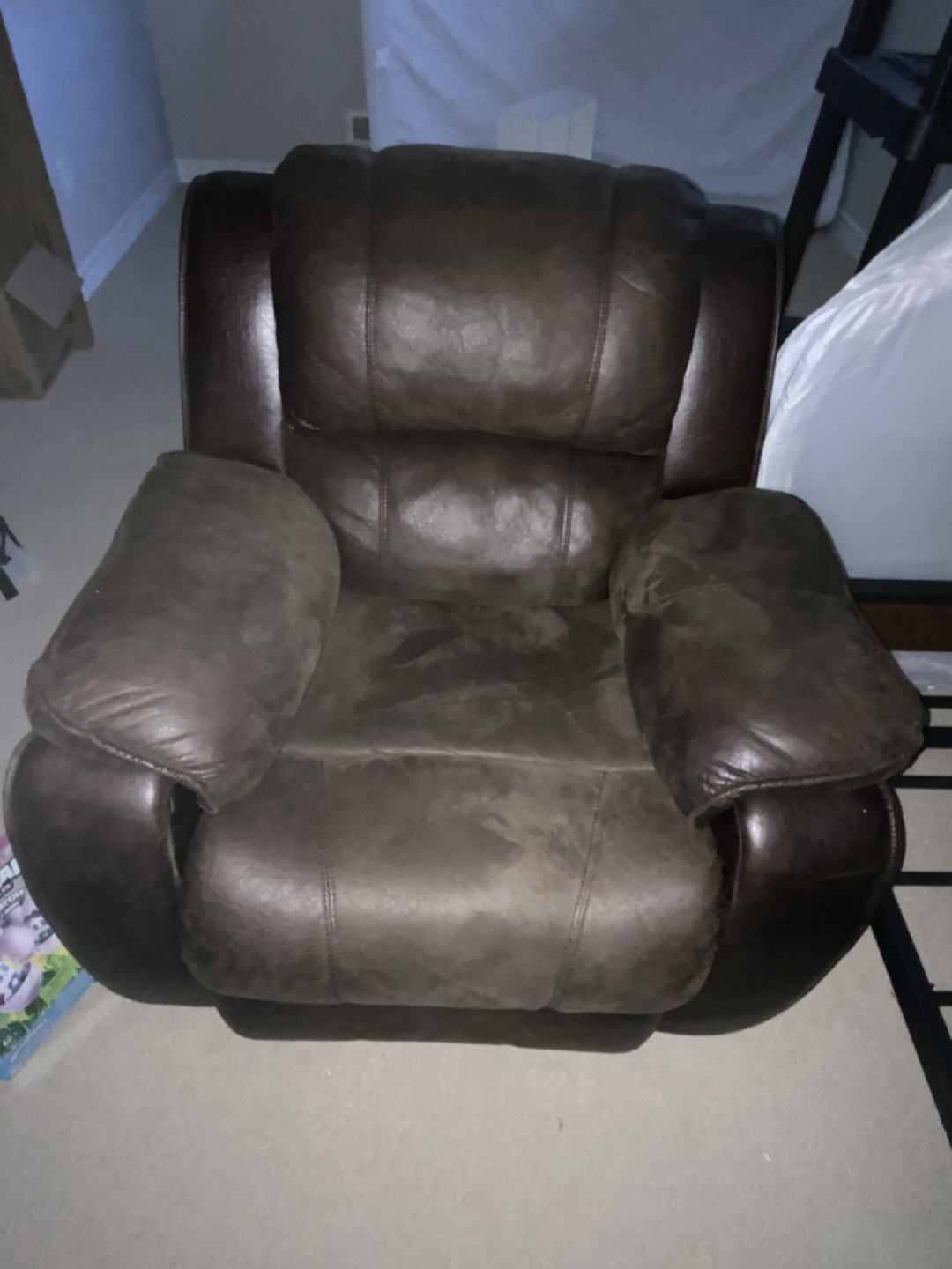 Brown Reclining Loveseat and Recliner - photo 2