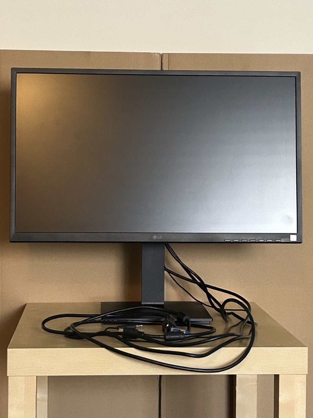 [Move-Out Sale] LG Monitor IPS 27 inch 27BK550Y-B