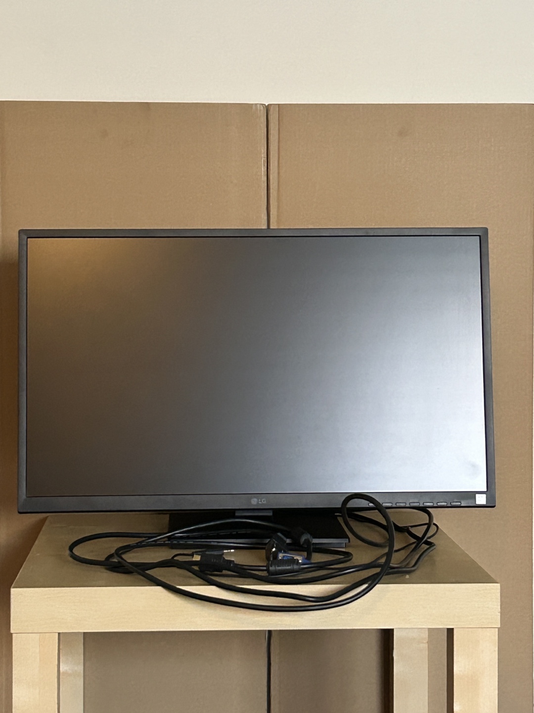 [Move-Out Sale] LG Monitor IPS 27 inch 27BK550Y-B - photo 2