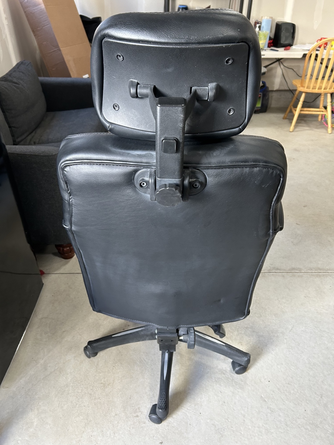 Executive Office Chair with Headrest - photo 3