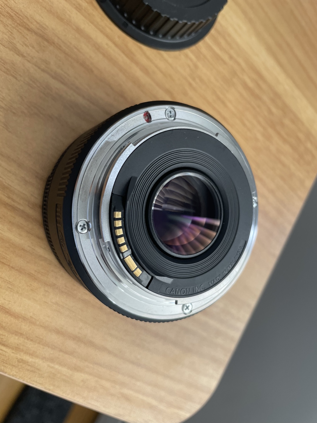 Canon EF 50mm f/1.8 STM Lens w/ Hood - photo 3