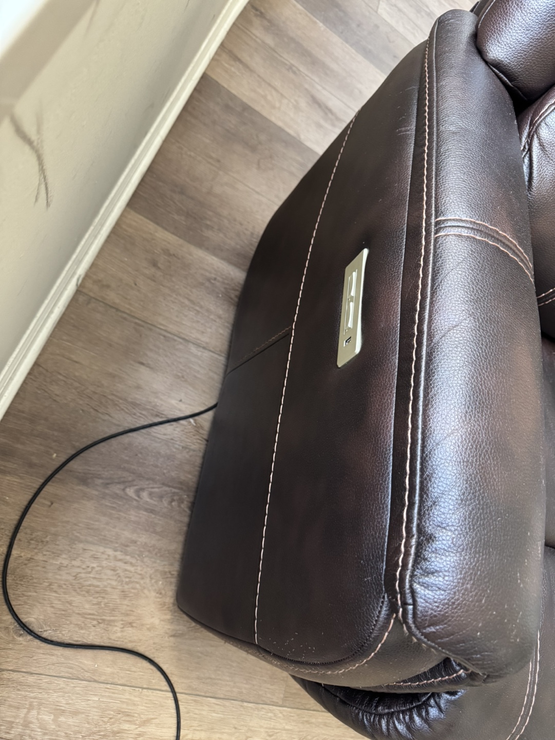 OMEGA PWR RECLINER DARK BROWN - photo 3
