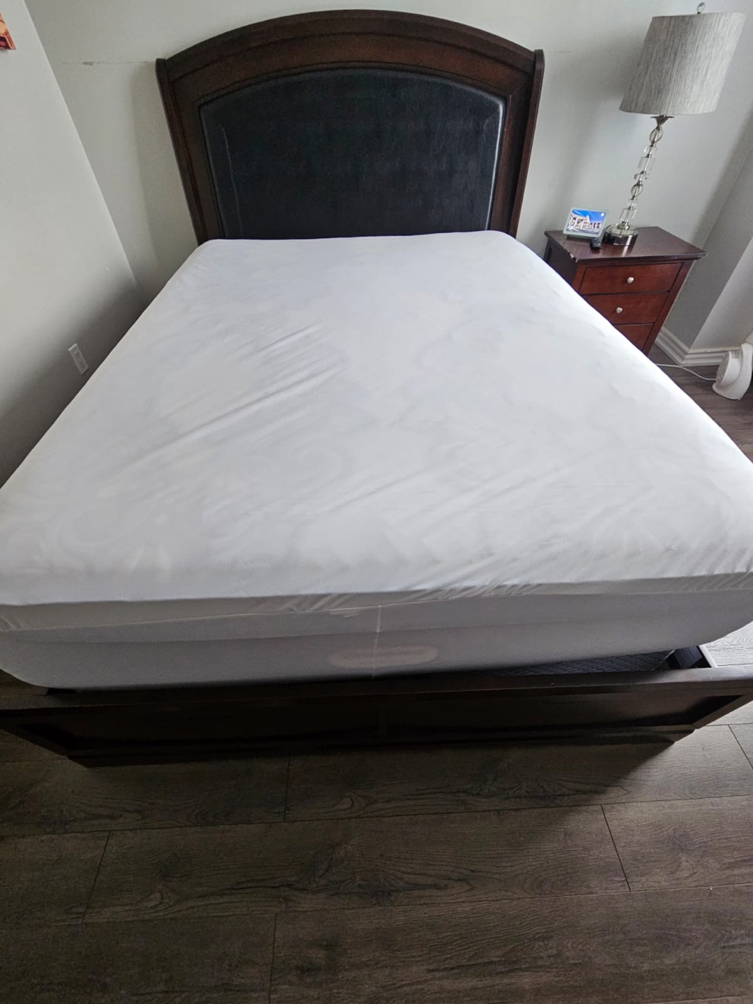 Queen Mattress + Box Spring - photo 3