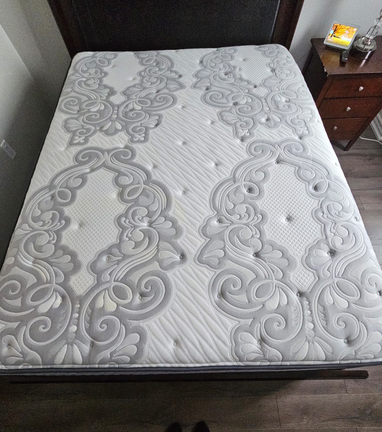 Queen Mattress + Box Spring - photo 2