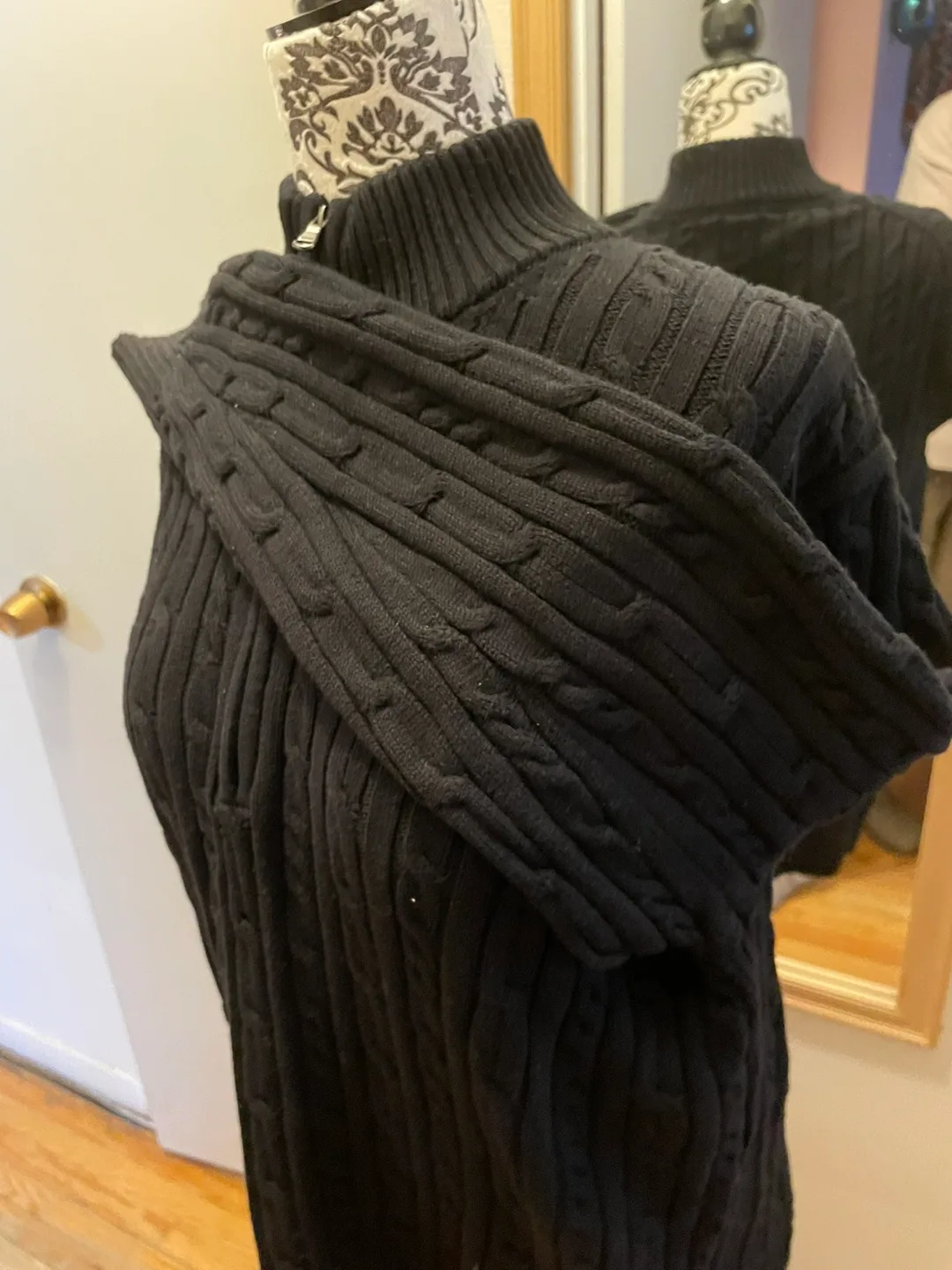 Black Cable Knit Zip-Up Sweater image indicator(4)