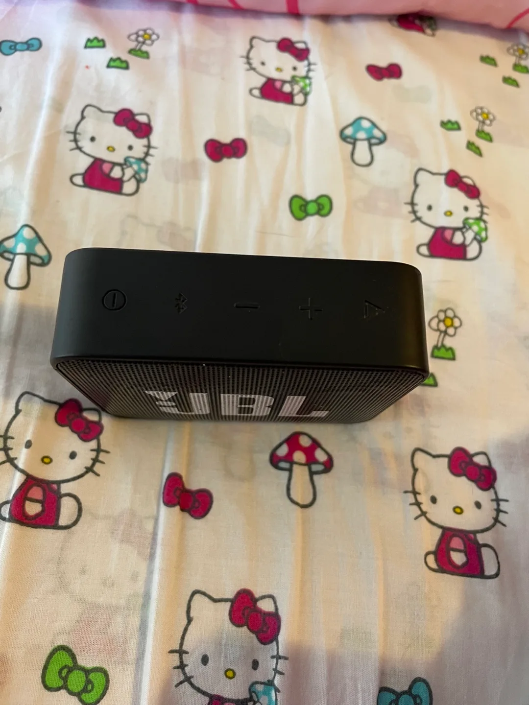 JBL Clip 2 Portable Bluetooth Speaker image indicator(5)