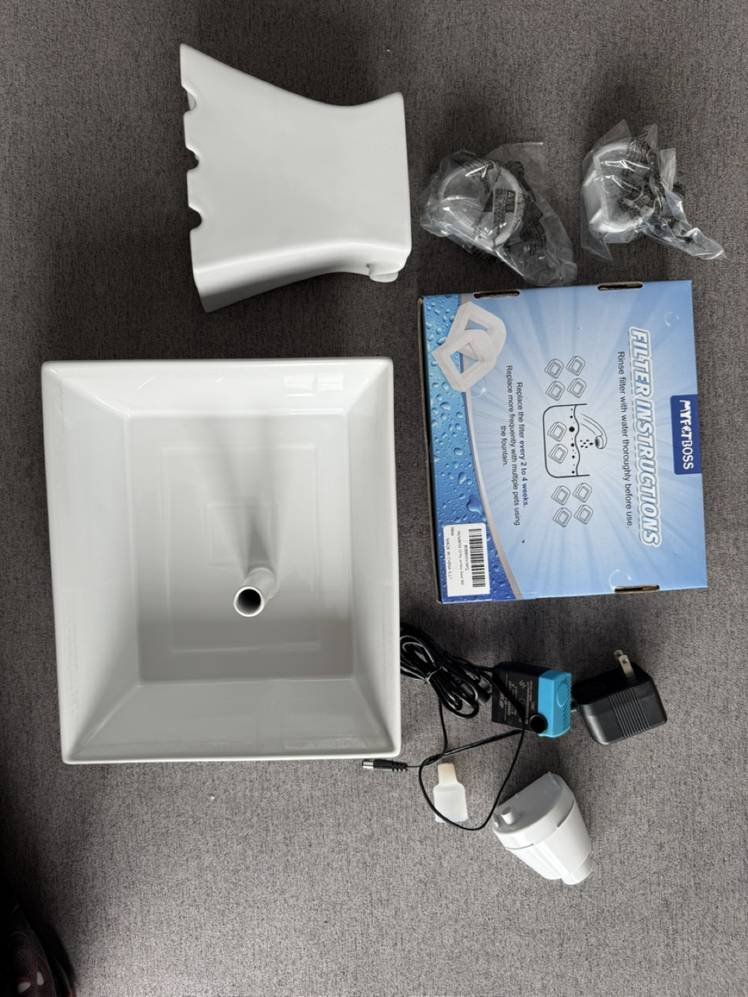 Cat and Dog Water Fountain (PetSafe Drinkwell Ceramic Pagoda) - photo 2