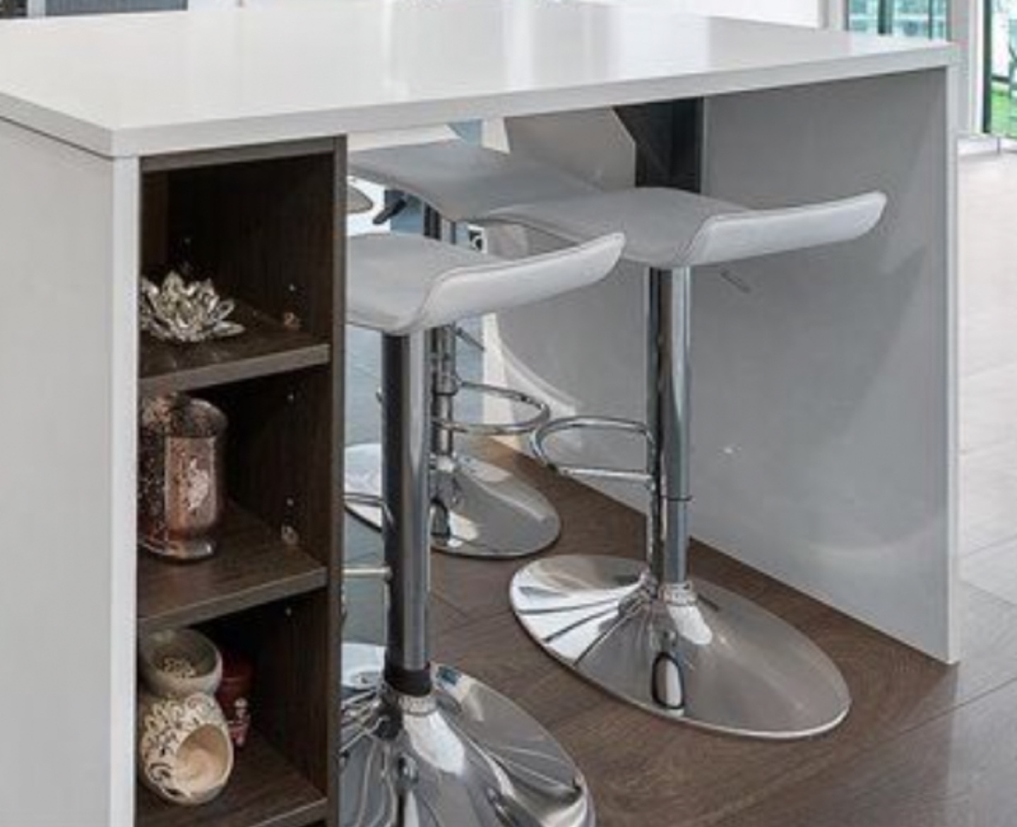 4 Modern White Bar Stools $100 for 4 or $30 each - photo 2
