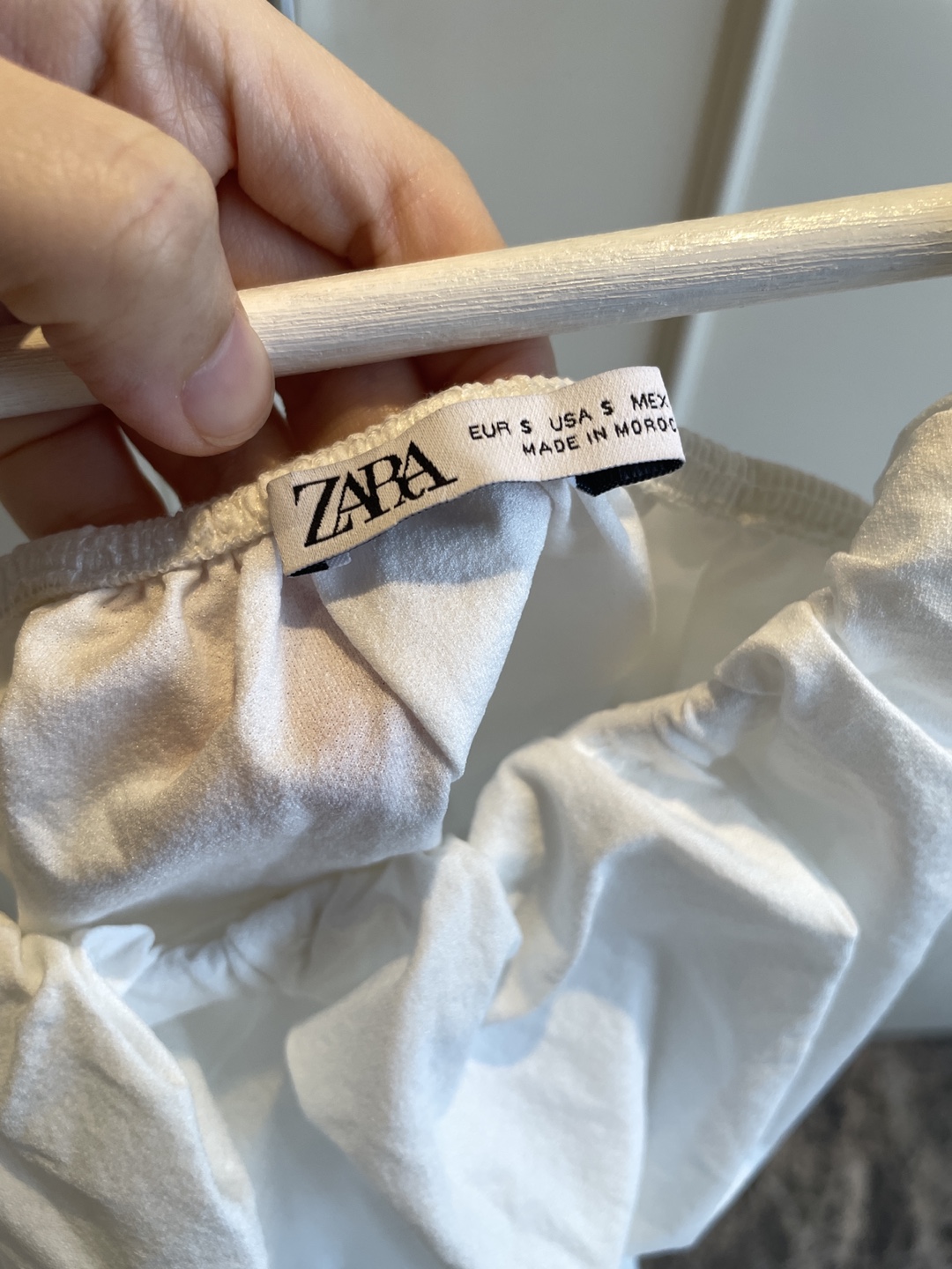 Zara White Off-the-Shoulder Puff Sleeve Crop Top - photo 4