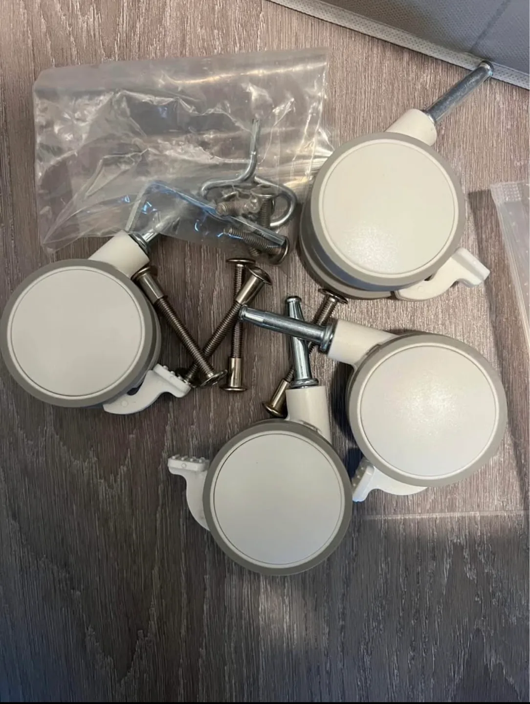 Coco Village oval crib white + mattress image indicator(6)