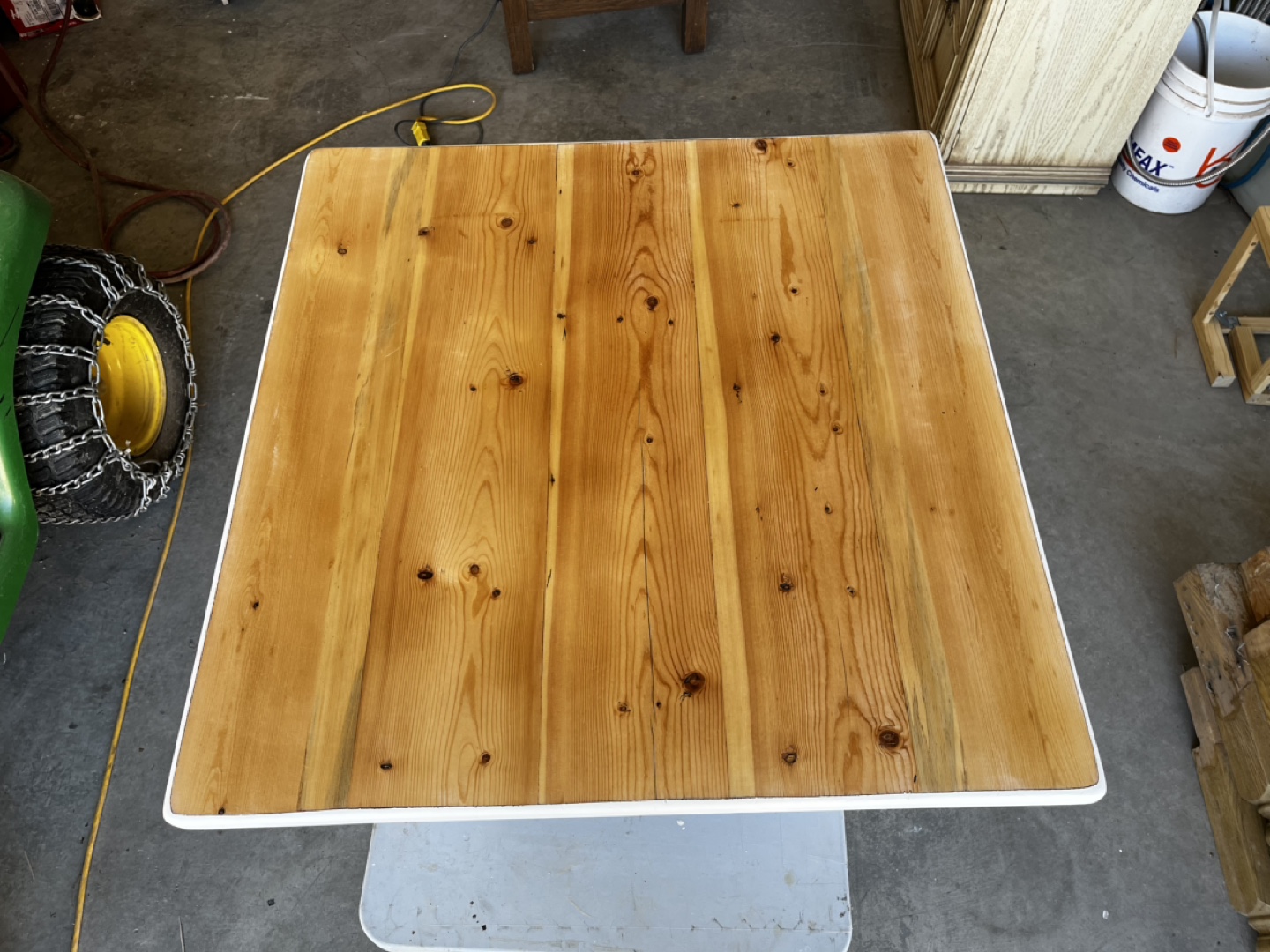 Square Patio/Coffee Table with White Legs - photo 5