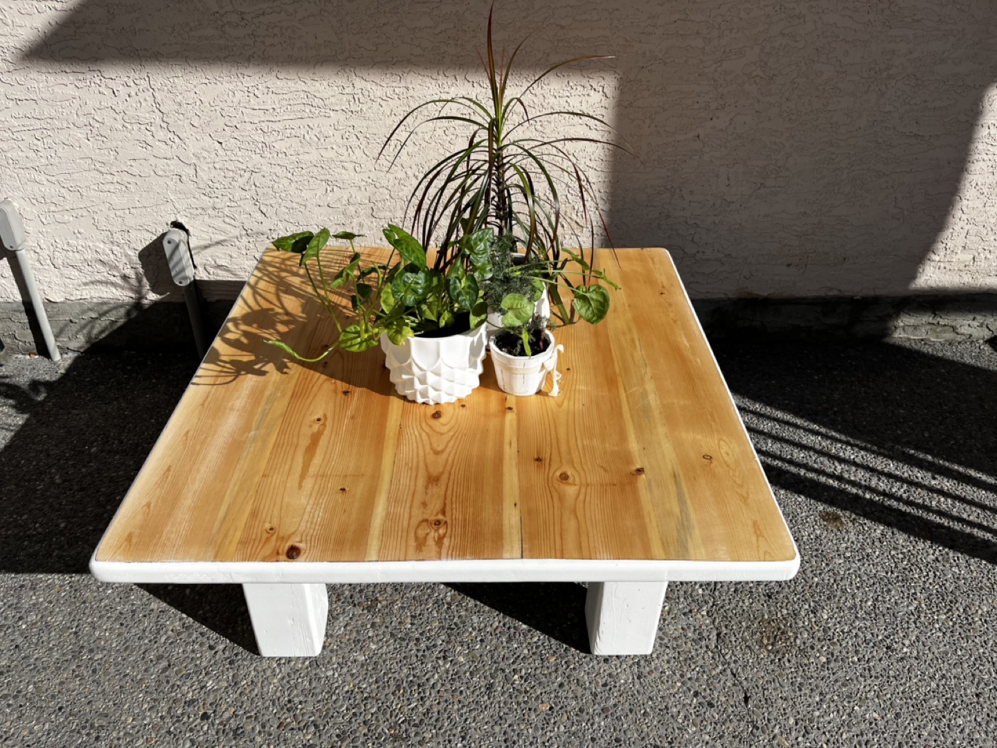 Square Patio/Coffee Table with White Legs - photo 3