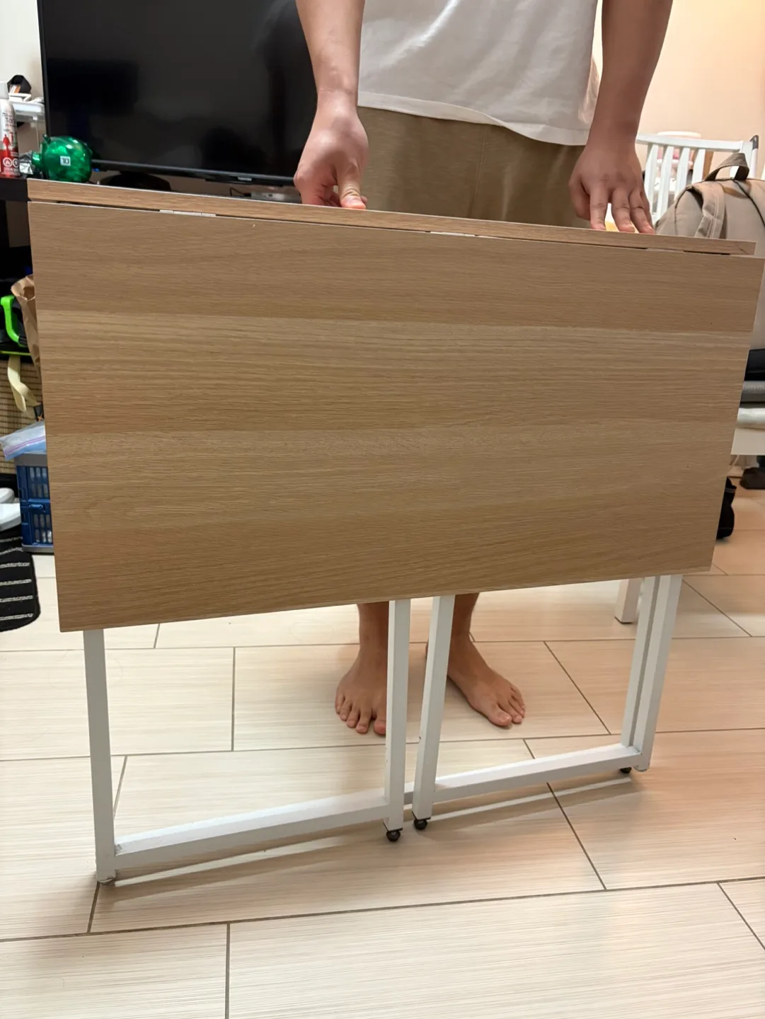 Folding Sturdy Desk - Space-Saving Table image indicator(2)