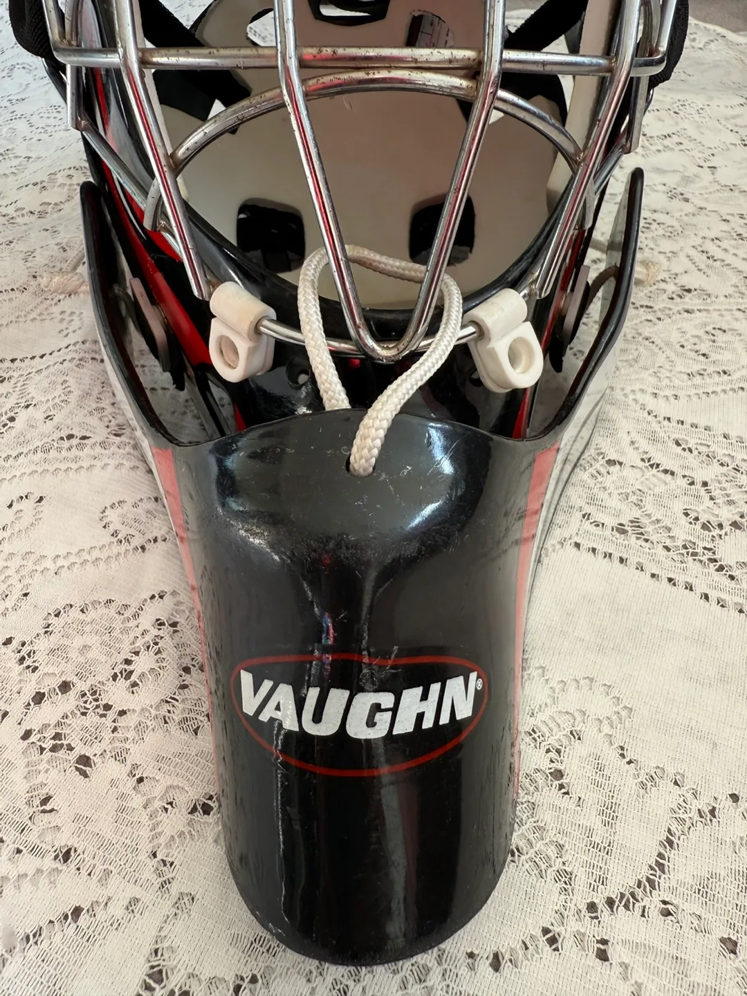 Youth Street Helmet - Good condition! image indicator(2)