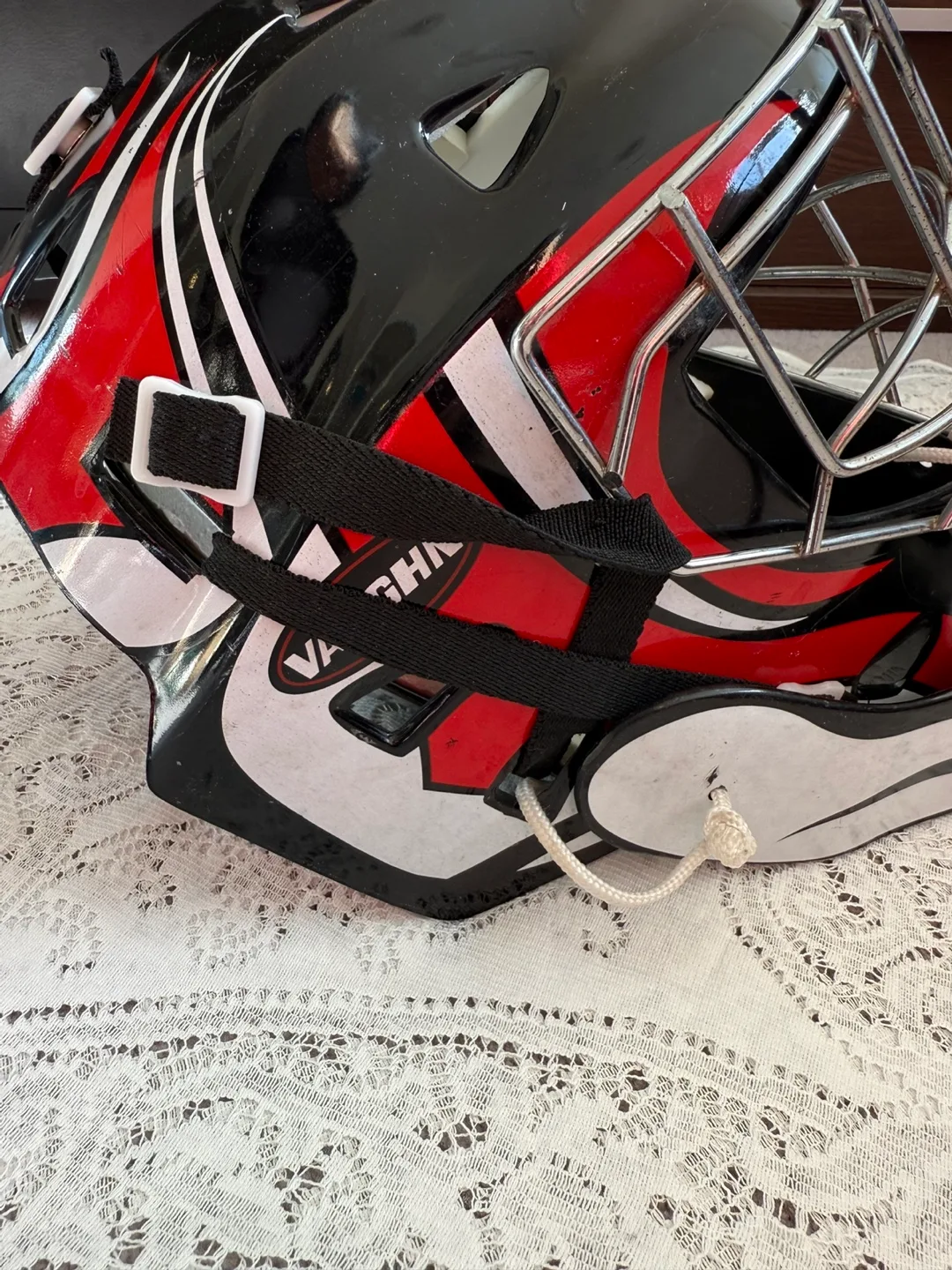 Youth Street Helmet - Good condition! image indicator(4)